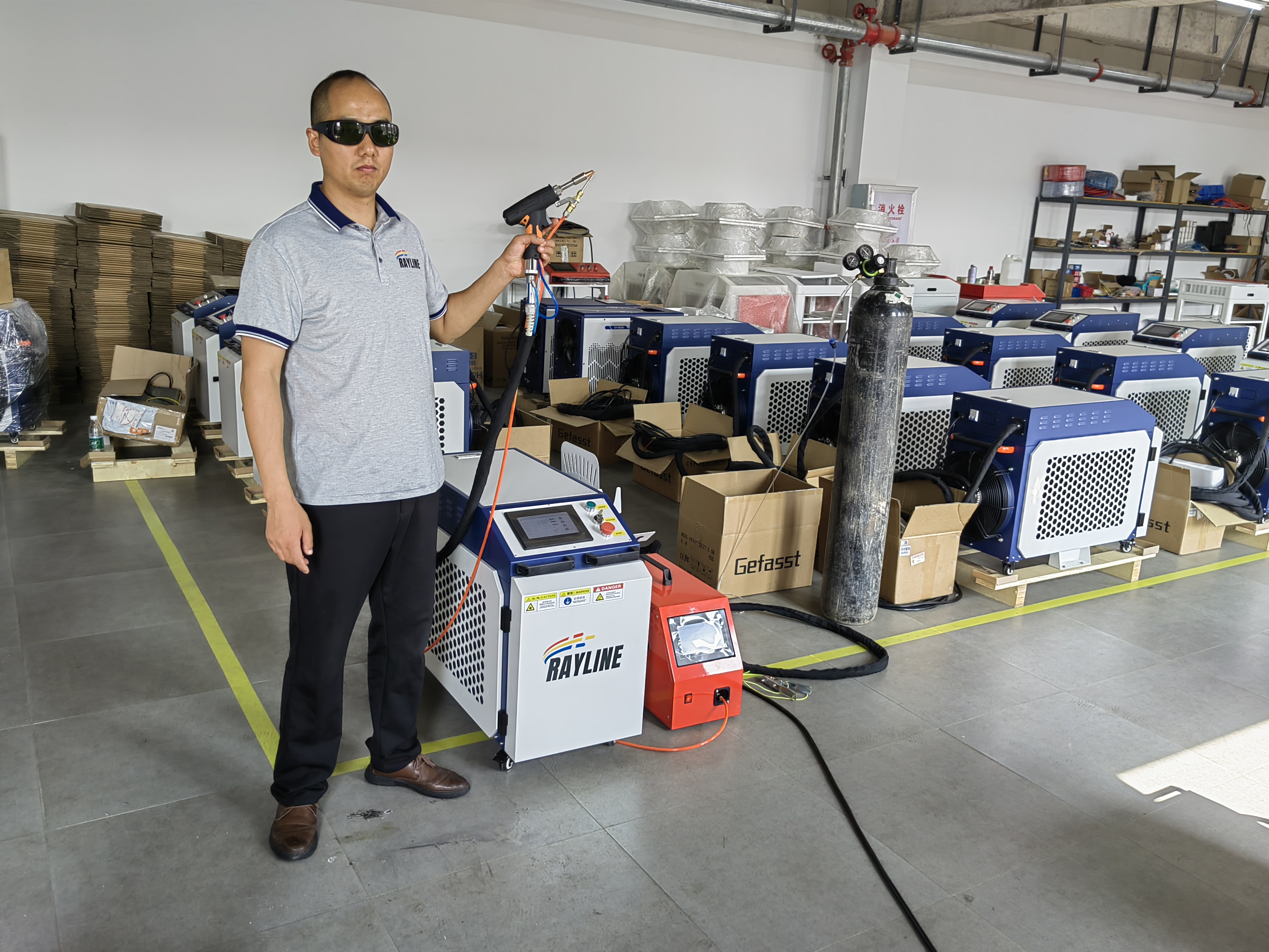 4-in-1 1500W water cooled  Las - Industrial Laser Welder Constant 리뷰 및 가격