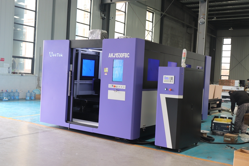 Industrial 3015 6000 watt Fibe - Industrial Fiber Laser Cutting Machine 리뷰 및 가격